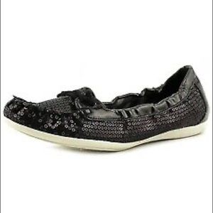 Fergalicious Weekendz Poppy Scrunch Loafers